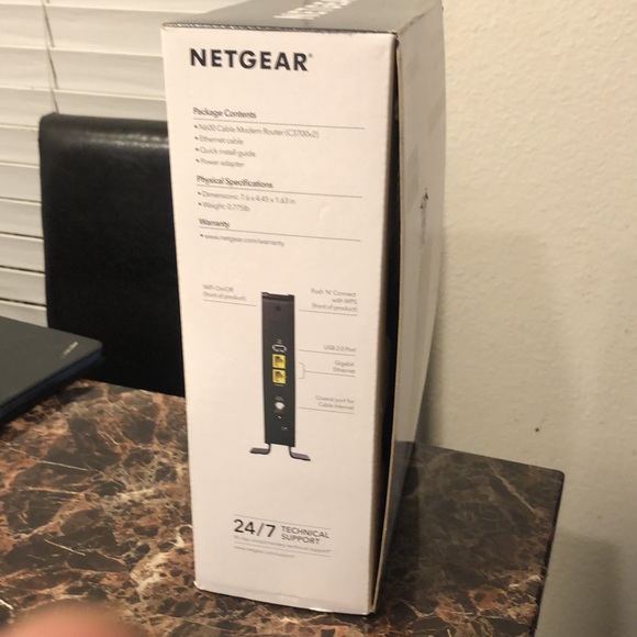 NETGEAR C3700 N600 WiFi CABLE MODEM ROUTER DUAL BAND GIGABIT 340 MBPS FAST ! - Picture 5 of 16
